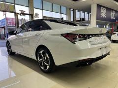 Hyundai Elantra 1.5L CVT Luxury - фото 6