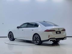 BMW 5 Series 530Li Luxury M Sport Package - фото 4