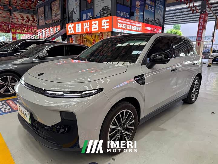 Leapmotor B10 510 Pleasure Edition - ავტომობილი ჩინეთიდან