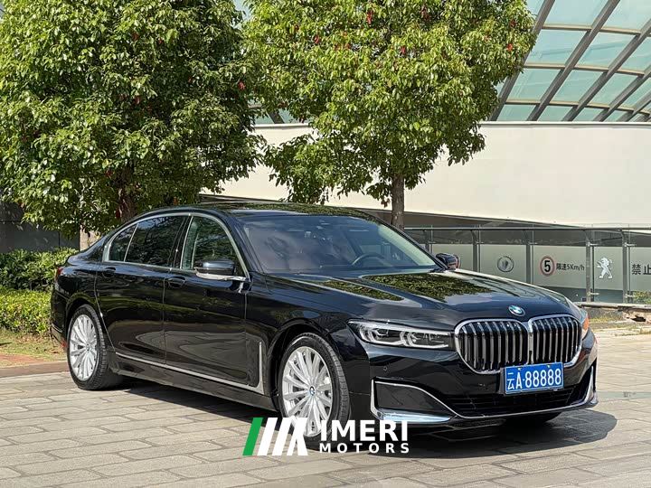 BMW 7 Series 730Li Luxury Package - автомобиль из Китая
