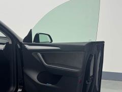 Tesla Model Y Rear-Wheel Drive - ფოტო 13