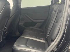 Tesla Model Y Rear-Wheel Drive - ფოტო 17