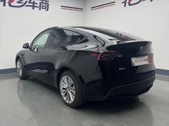 Tesla Model Y Rear-Wheel Drive - ფოტო 5