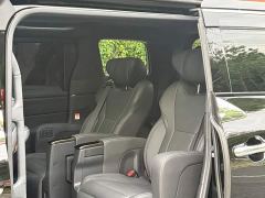 Toyota Alphard 2.4L Automatic - ფოტო 4