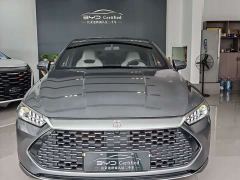 BYD Qin PLUS Glory Edition DM-i 55KM Leading - фото 5