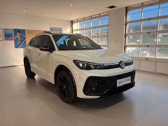 Volkswagen Tiguan L PRO 380TSI AWD R-Line Premium Edition - фото 3
