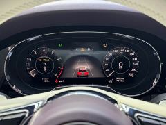 Bentley Bentayga 4.0T V8 Long Wheelbase - ფოტო 8