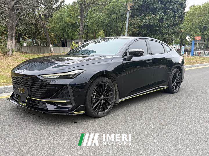 Changan UNI-V 1.5T Sport Edition - автомобиль из Китая