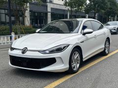 Volkswagen Lingdu L 280TSI DSG Dazzling Red Edition - photo 1