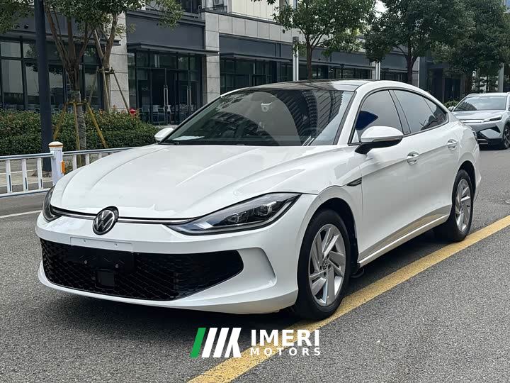 Volkswagen Lingdu L 280TSI DSG Dazzling Red Edition