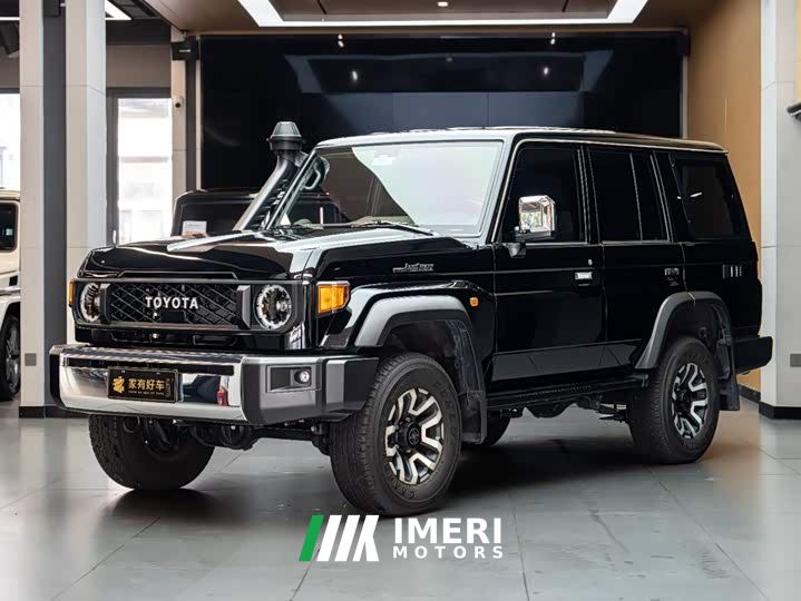 Toyota Land Cruiser (Imported) LC76 4.0L Automatic