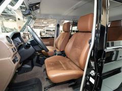Toyota Land Cruiser (Imported) LC76 4.0L Automatic - фото 6