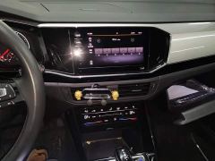 Volkswagen Taos 330TSI FWD Luxury Smart Connected Edition - фото 13