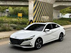 Hyundai Elantra 1.5L CVT Luxury - ფოტო 1