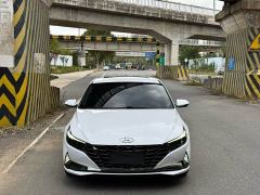 Hyundai Elantra 1.5L CVT Luxury - ფოტო 2