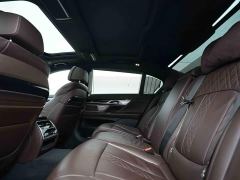 BMW 7 Series 730Li M Sport Package - ფოტო 20