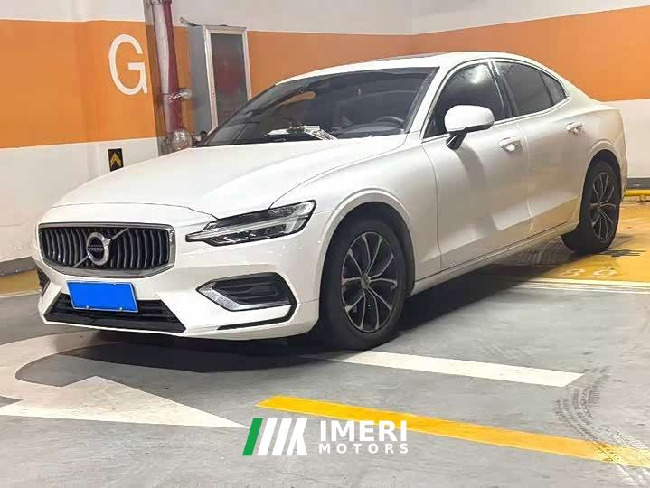 Volvo S60 T4 Intelligent Luxury Edition - ავტომობილი ჩინეთიდან