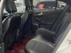 Ford Focus Hatchback EcoBoost 180 Automatic ST Line - ფოტო 10