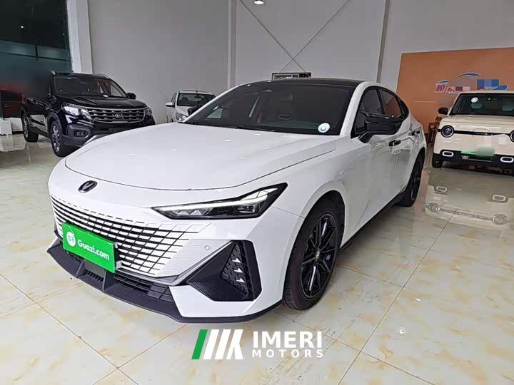 Changan UNI-V 1.5T Premium - ავტომობილი ჩინეთიდან