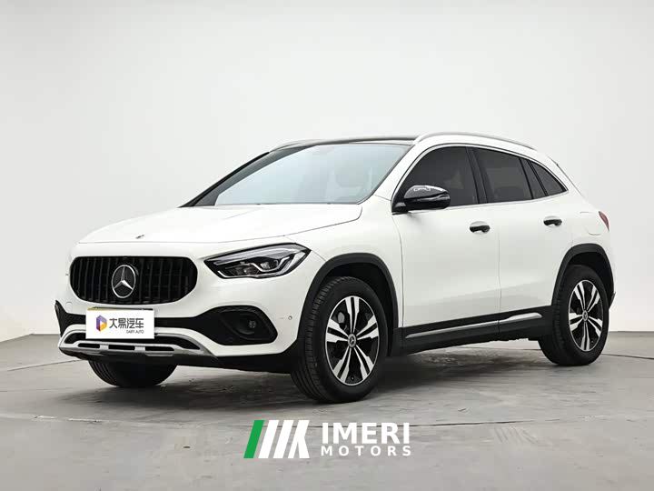 Mercedes-Benz GLA 200
