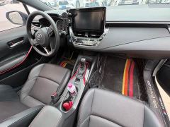 Toyota Corolla Hybrid 1.8H E-CVT Sport - ფოტო 11