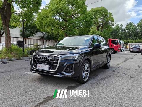 2025 Audi Q7 55 TFSI quattro S line Sport - car from China