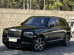 Rolls-Royce Cullinan Black Badge Neon Nights - ფოტო 1