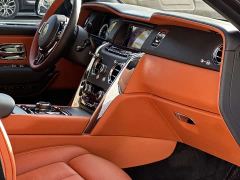 Rolls-Royce Cullinan Black Badge Neon Nights - ფოტო 6