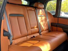 Rolls-Royce Cullinan Black Badge Neon Nights - ფოტო 9