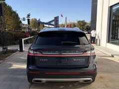 Lincoln Explorer 2.7T AWD Prestige - ფოტო 4