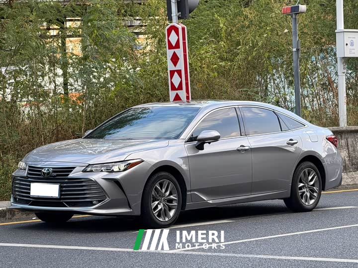 Toyota Avalon 2.0L Luxury