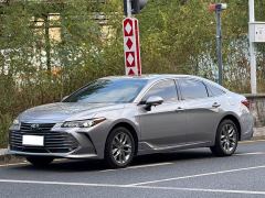 Toyota Avalon 2.0L Luxury - ფოტო 1