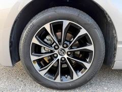 Toyota Avalon Hybrid 2.5L Luxury - photo 17