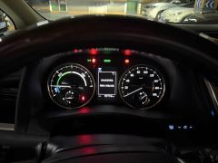 Toyota Alphard Hybrid 2.5L Luxury - фото 12