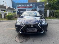 Lexus ES 300h Excellence Edition - photo 2