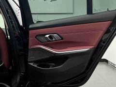 BMW 3 Series Facelift II 330i M Sport Dark Night Package - фото 15