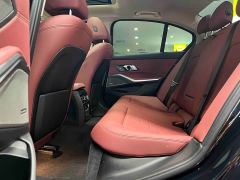 BMW 3 Series Facelift II 330i M Sport Dark Night Package - фото 19