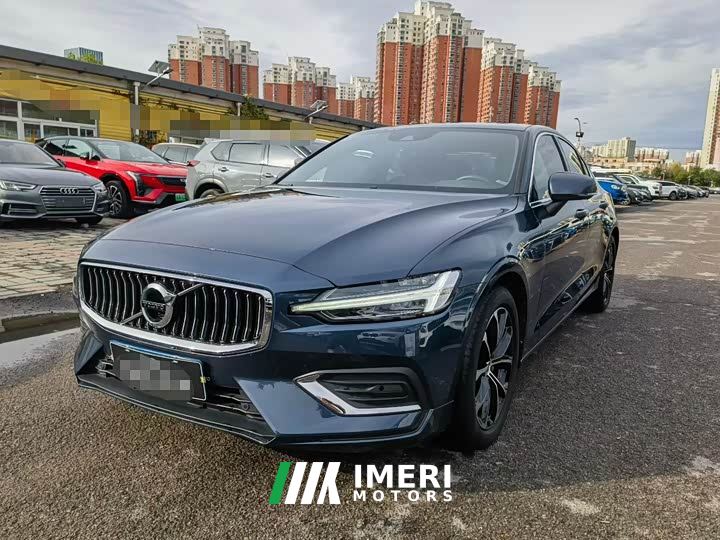 Volvo S60 B4 Smart Luxury Edition