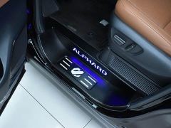 Toyota Alphard Hybrid 2.5L Premium Edition - photo 16