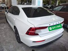 Volvo S60 B4 Smart Luxury Edition - ფოტო 4