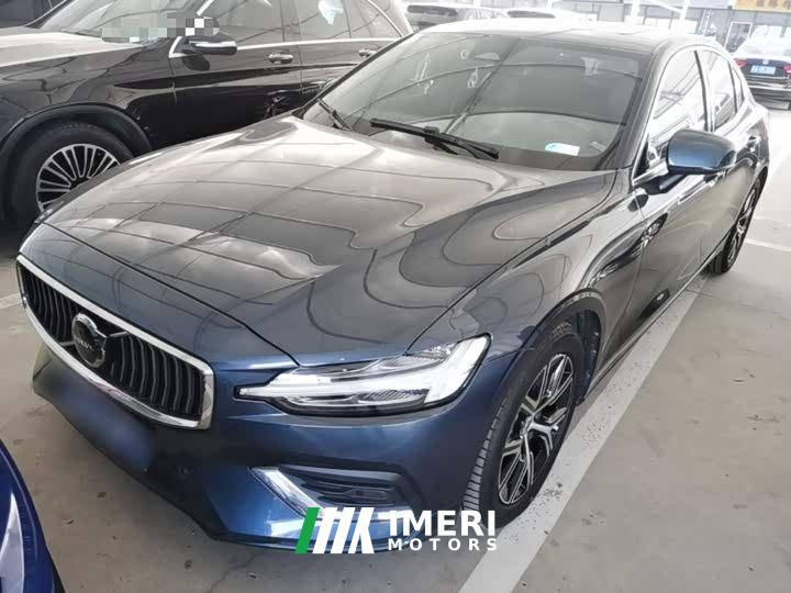 Volvo S60 B4 Smart Luxury Edition - ავტომობილი ჩინეთიდან