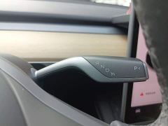 Tesla Model Y Standard Range RWD - ფოტო 10