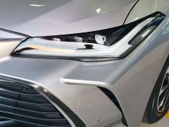 Toyota Avalon 2.0L Base - ფოტო 12