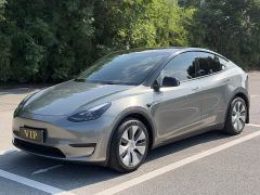 Tesla Model Y Rear-Wheel Drive - ფოტო 1