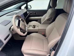 Li Auto i6 Two-Wheel Drive Standard - ფოტო 4