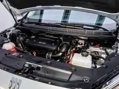 Buick GL8 New Energy Lusang Respect Edition - фото 9