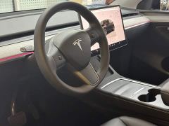 Tesla Model Y Long Range All-Wheel Drive - ფოტო 14
