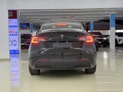 Tesla Model Y Long Range All-Wheel Drive - ფოტო 5