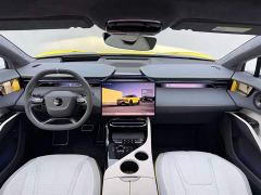 Lotus ELETRE 600 Luxury - ფოტო 9