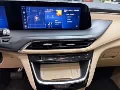 Buick GL8 New Energy Lusang Respect Edition - фото 9
